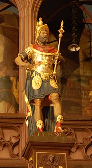 Statue des Plancus im Baseler Rathaus