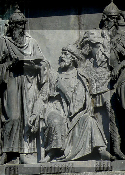 Monomach auf dem Millenniumsdenkmal in Nowgorod