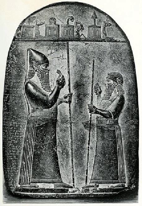 Der König mit einem Vasallen im Berliner Pergamonmuseum