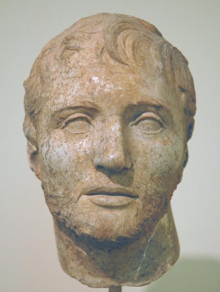 Kopf des von den Griechen als Befreier gefeierten Flaminius im Museum von Delphi